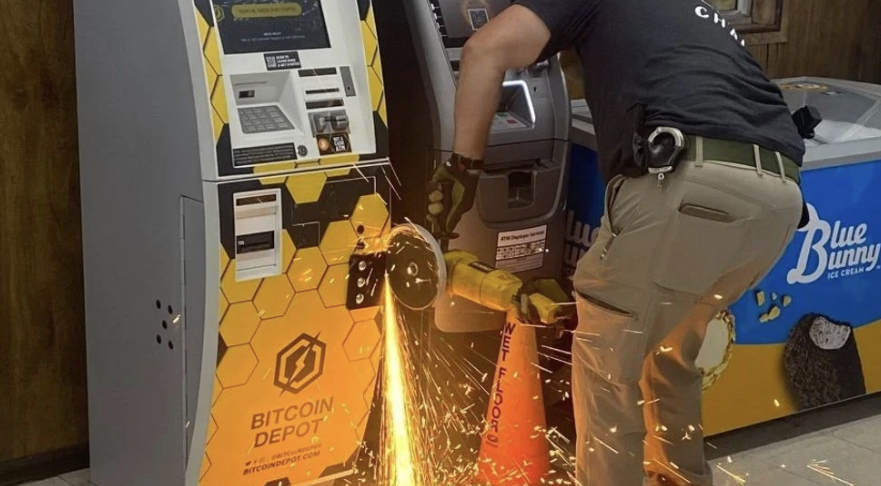 Cảnh sát phá ATM Bitcoin